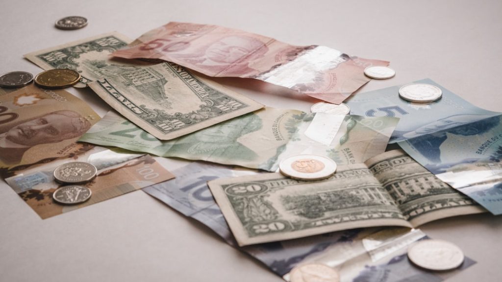 découvrez des astuces et conseils pour maximiser vos économies sur vos assurances. apprenez à choisir les meilleures options pour réduire vos coûts tout en bénéficiant d'une couverture optimale.