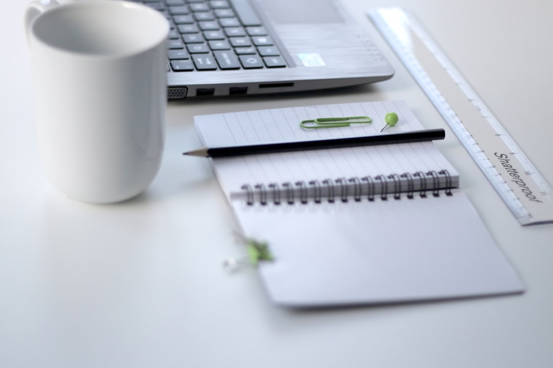 découvrez comment une assurance professionnelle peut protéger votre entreprise contre divers risques, garantir sa pérennité et vous offrir la tranquillité d'esprit nécessaire pour vous concentrer sur votre croissance.