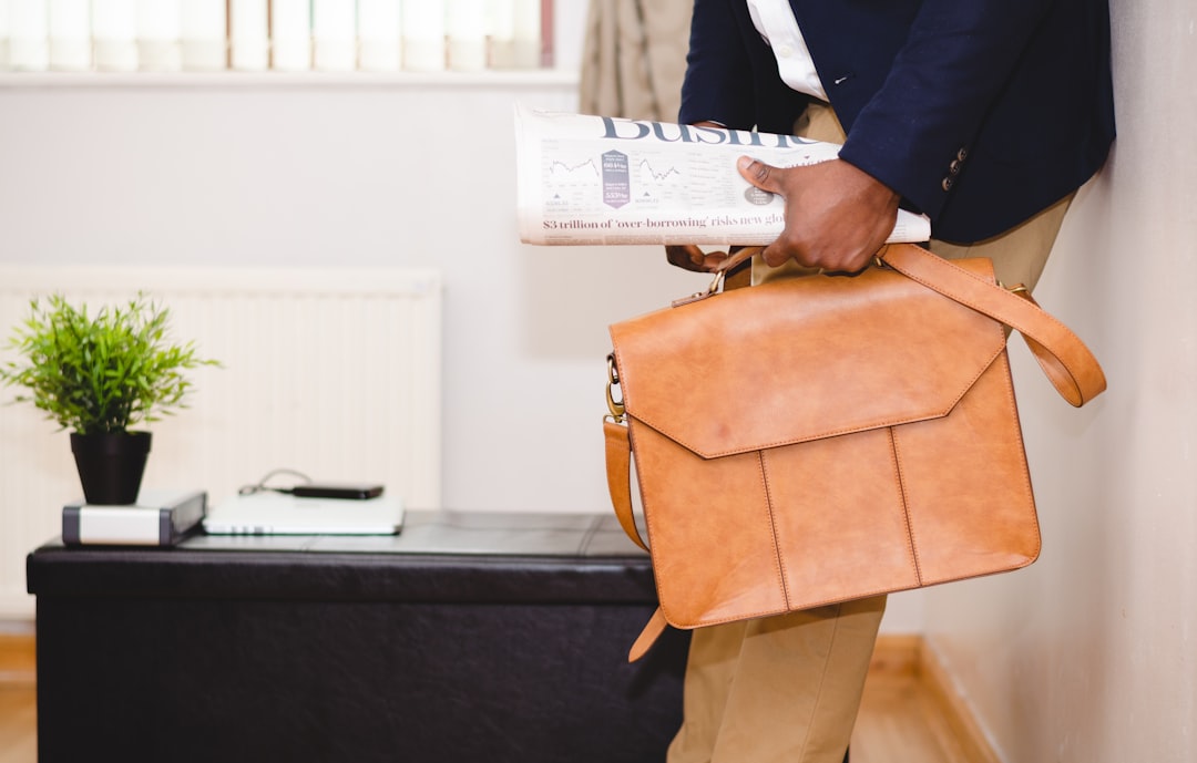 découvrez des solutions d'assurance multirisque professionnelles adaptées à vos besoins. obtenez des devis compétitifs pour protéger votre entreprise contre tous les risques avec une couverture complète et personnalisée.