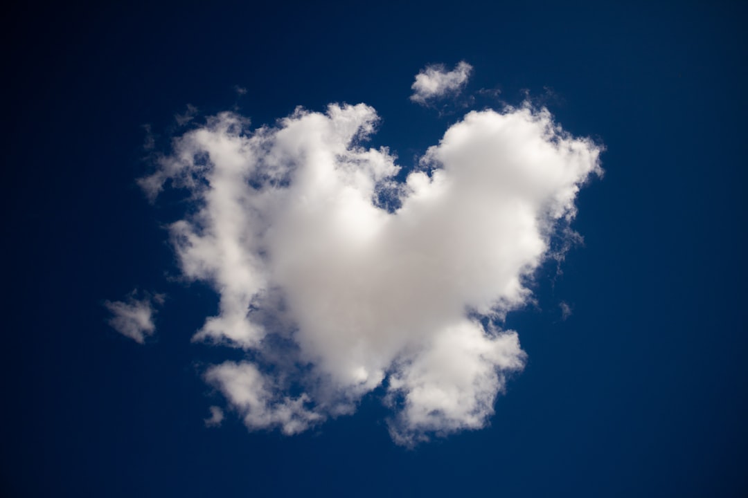 découvrez guidewire cloud, une solution innovante qui transforme la gestion des sinistres et des polices d'assurance. optimisez votre efficacité opérationnelle grâce à des outils puissants et une intégration transparente dans le cloud.