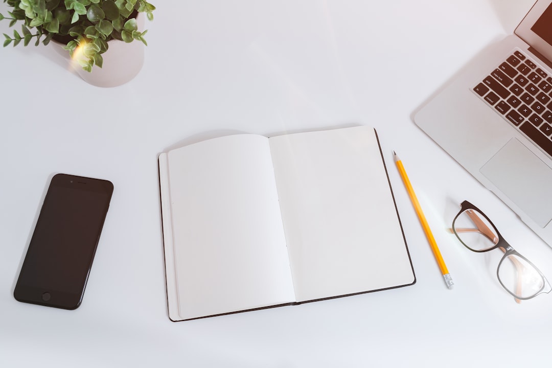 découvrez l'assurance digitale, une solution moderne et pratique pour simplifier la gestion de vos contrats d'assurance. profitez d'un accès en ligne rapide, de services personnalisés et d'une protection adaptée à vos besoins. prenez le contrôle de votre avenir financier avec l'assurance numérique.