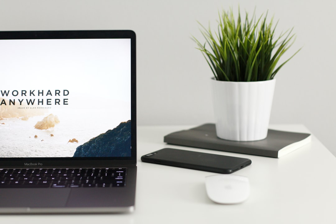 découvrez comment la transformation numérique et les nouvelles technologies redéfinissent l'avenir du travail. explorez les tendances émergentes, les défis et les opportunités qui façonnent les environnements professionnels de demain.